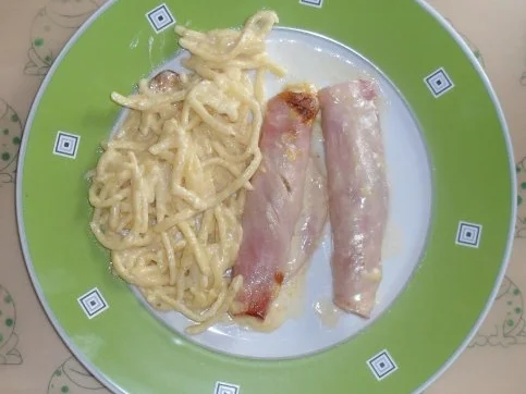 Rezept: Schinkenröllchen Bild Nr. 5 Schinkenröllchen - Rezept - Bild Nr. 5