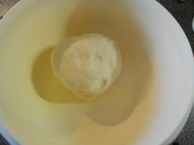 Kleine Hefetaschen mit Spinat und Feta à la Mini-Börek - Rezept - Bild Nr. 17