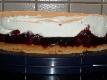 Rezept: Windbeutelkuchen Bild Nr. 4 Windbeutelkuchen - Rezept - Bild Nr. 4