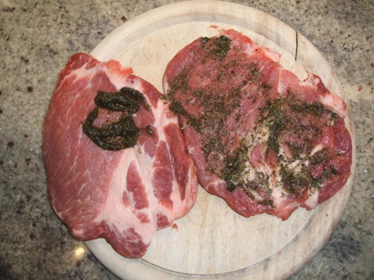 Fleisch: Kräuter-Schweine-Steaks - Rezept - Bild Nr. 4