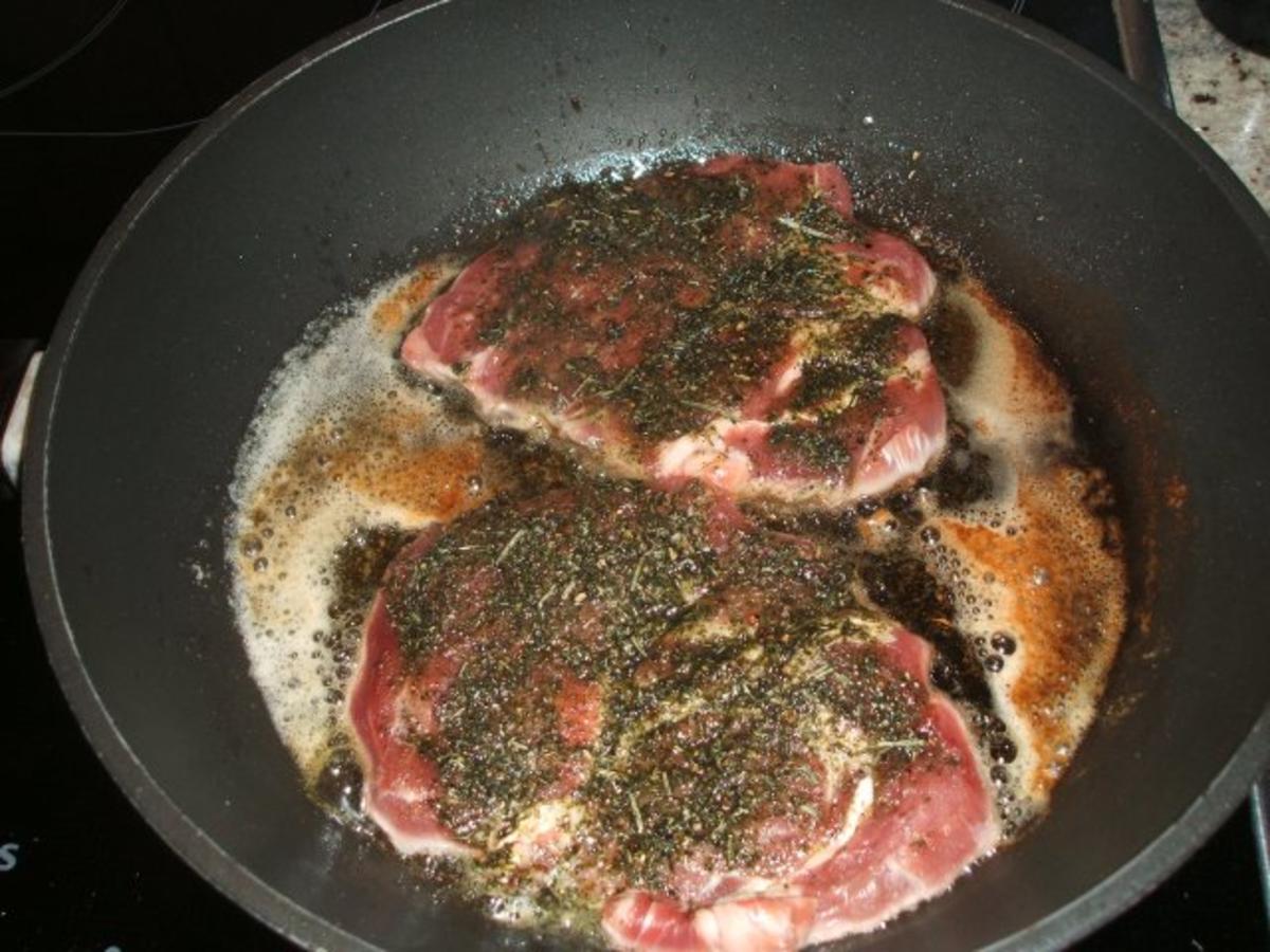 Fleisch: Kräuter-Schweine-Steaks - Rezept - Bild Nr. 6