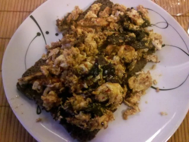 Eier: Pikantes Rührei mit Mischpilzen und Gorgonzola - Rezept - Bild Nr. 8