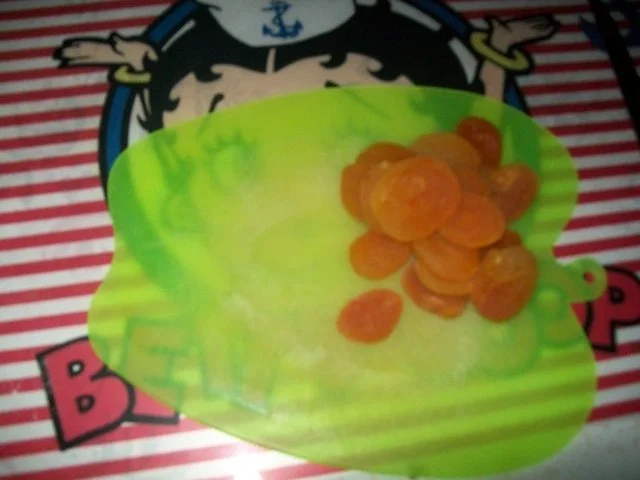 Irenes schneller Käsekuchen mit getrockneten Aprikosenstückchen - Rezept - Bild Nr. 8