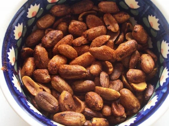 Pikante Knuspernüsse - Rezept