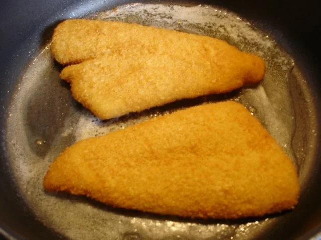 Schollenfilet mit Rahmspinat und Kartoffelpilzen - Rezept - Bild Nr. 6