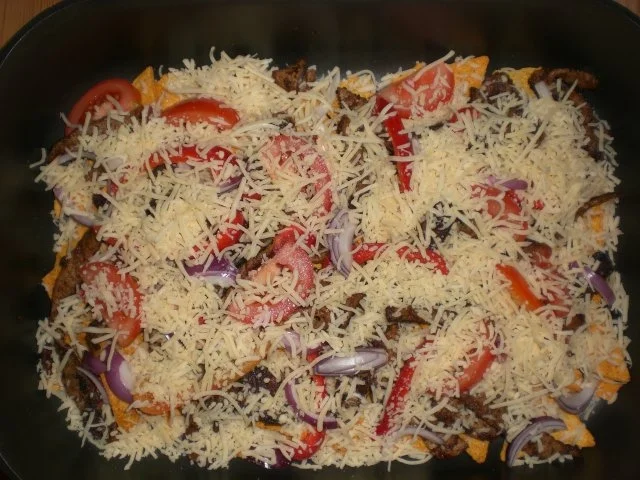 Mexikanische Rindfleischstreifen auf Taco-Chips - Rezept - Bild Nr. 2