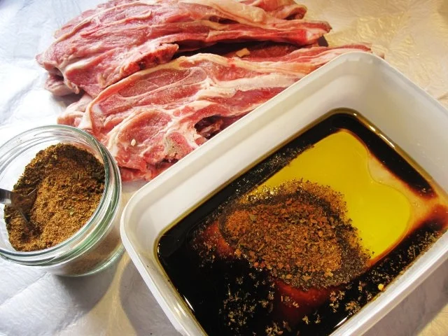 Lammkoteletts mit Knoblauch - Rezept - Bild Nr. 2