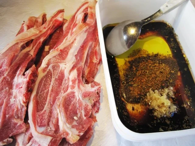 Lammkoteletts mit Knoblauch - Rezept - Bild Nr. 3