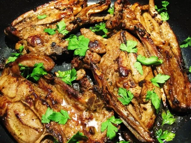 Lammkoteletts mit Knoblauch - Rezept - Bild Nr. 5