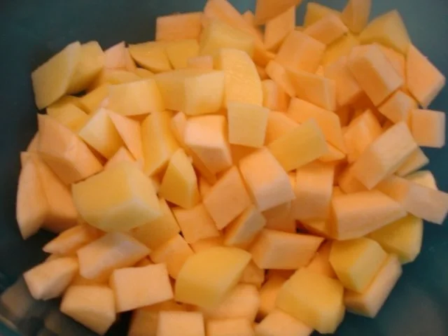 Buttermilch-Kartoffel-Steckrüben-Stampf mit Katenschinkenwürfel-zwiebeln - Rezept - Bild Nr. 7