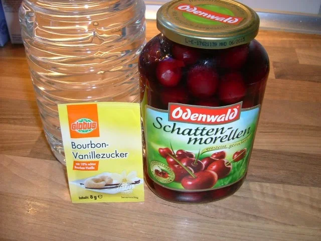 Kinder Bowle mit Kirschen - Rezept