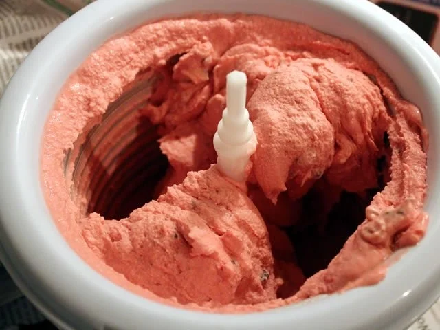 SchokoCookie-Himbeerjoghurteis - Rezept - Bild Nr. 10