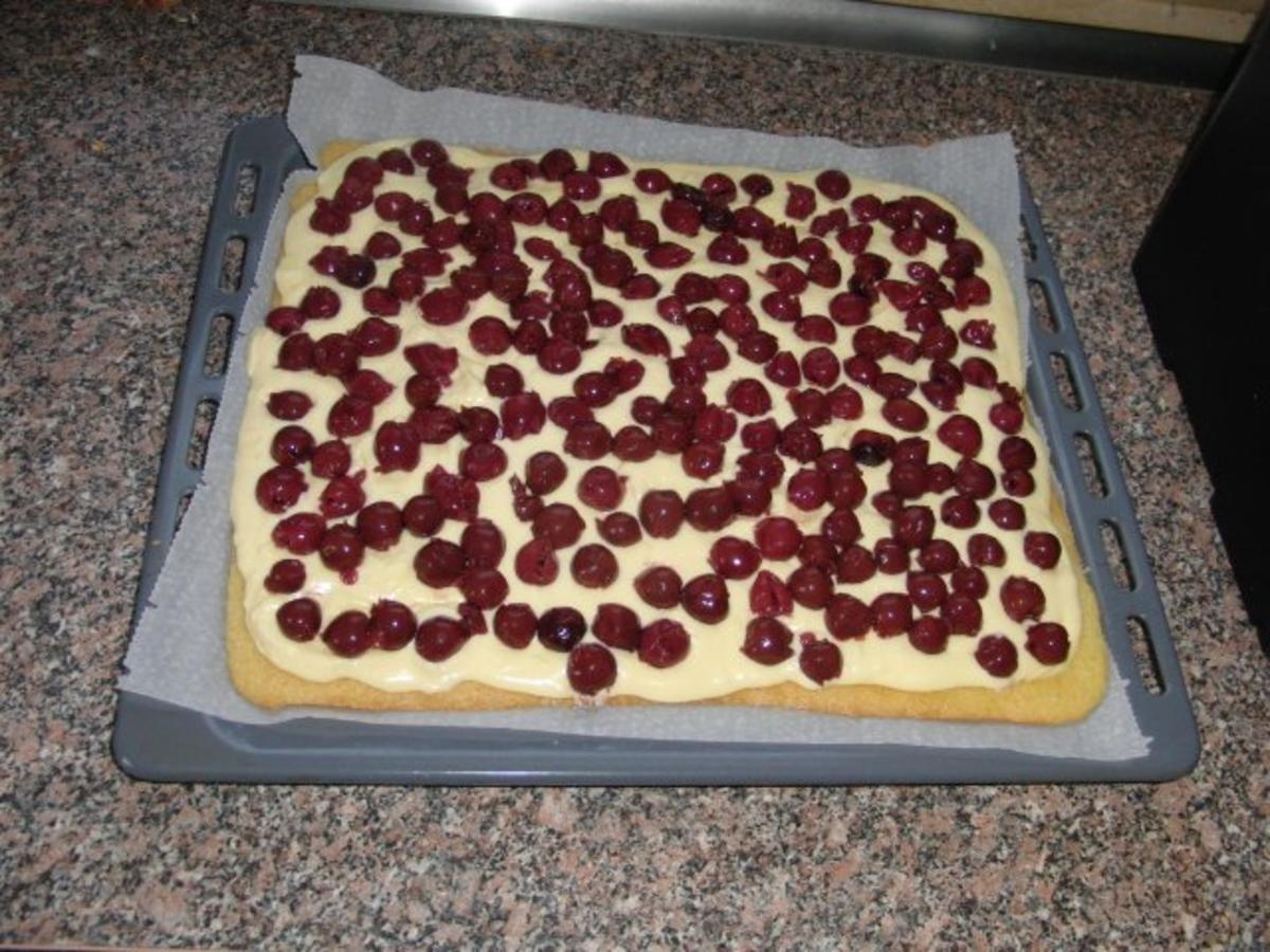 Kirsch-Schmand-Blech-Kuchen - Rezept - Bild Nr. 6