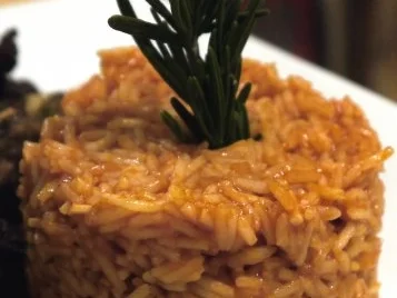 Mediterrane Hackfleischpfanne mit Tomatenreis - Rezept - Bild Nr. 9