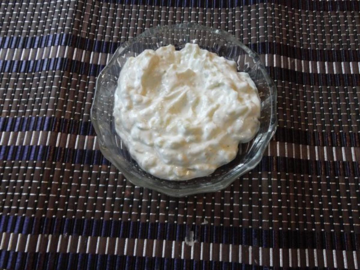 Tzatziki Knoblauchquark mit Gurke - Rezept mit Bild - kochbar.de