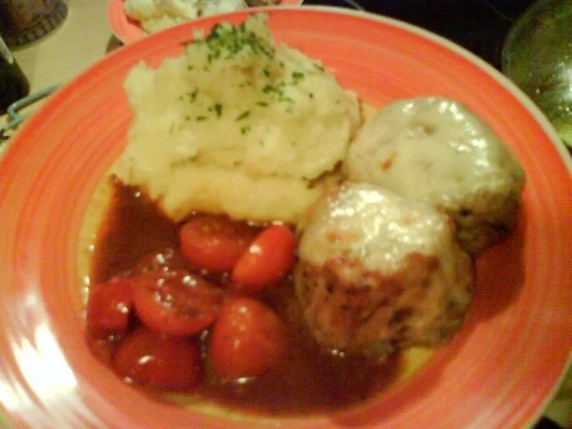 Rezept: Überbackene Medaillons mit fruchtiger Sauce Überbackene Medaillons mit fruchtiger Sauce - Rezept