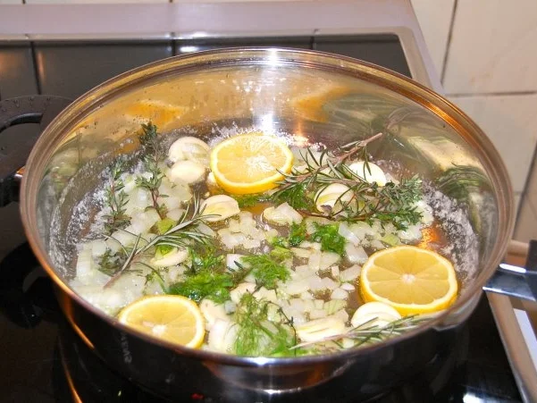 GESCHMORTER FENCHEL IM SAFRAN - GEMÜSESUD  /  FENOUIL BRAISÉ AU SAFRAN - Rezept - Bild Nr. 7