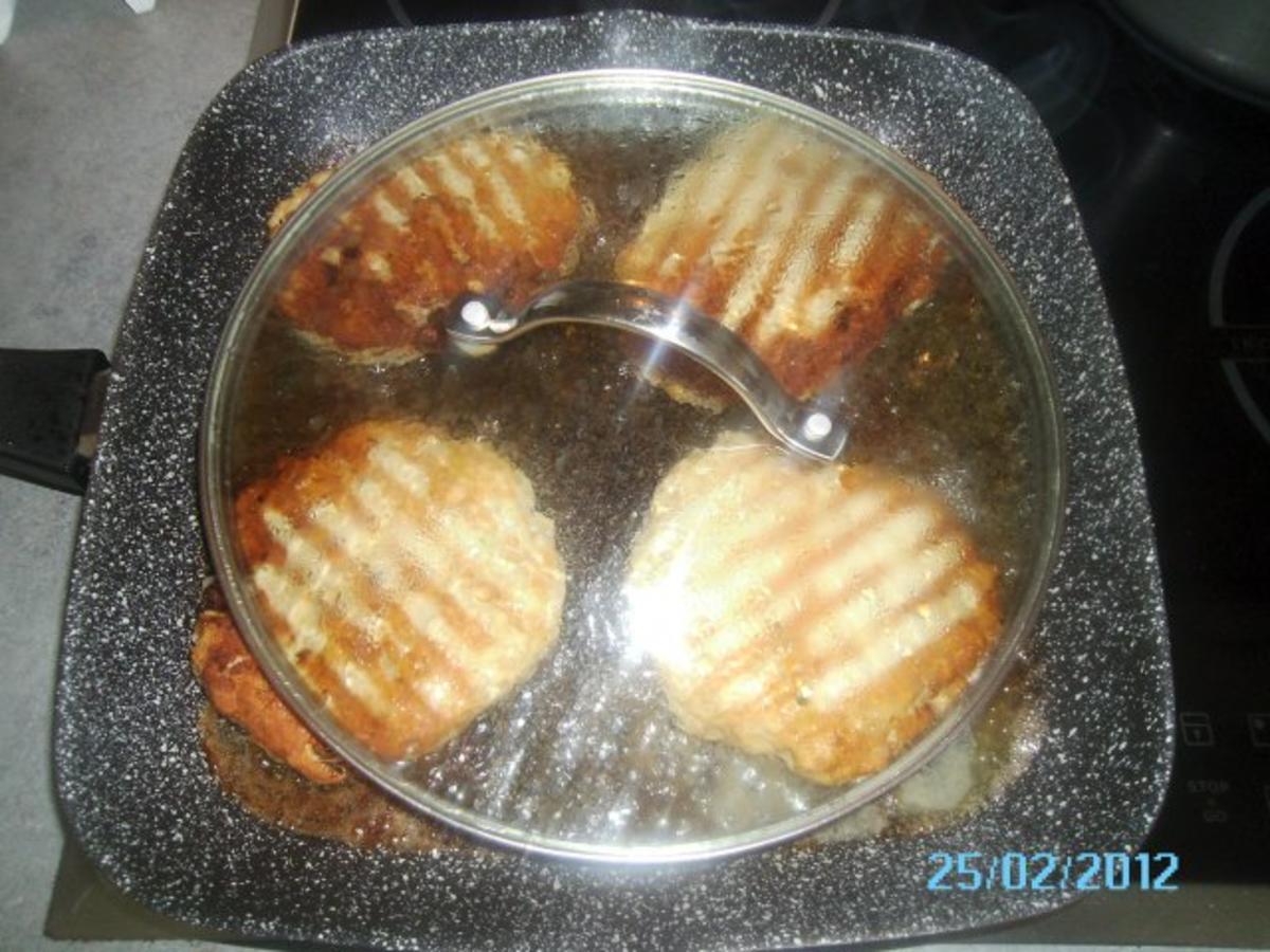 Putenfleischlaibchen mit Kartoffelpüree - Rezept - Bild Nr. 5