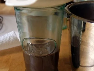 Heisse MIlch auf kalter Schokolade - Rezept - Bild Nr. 4