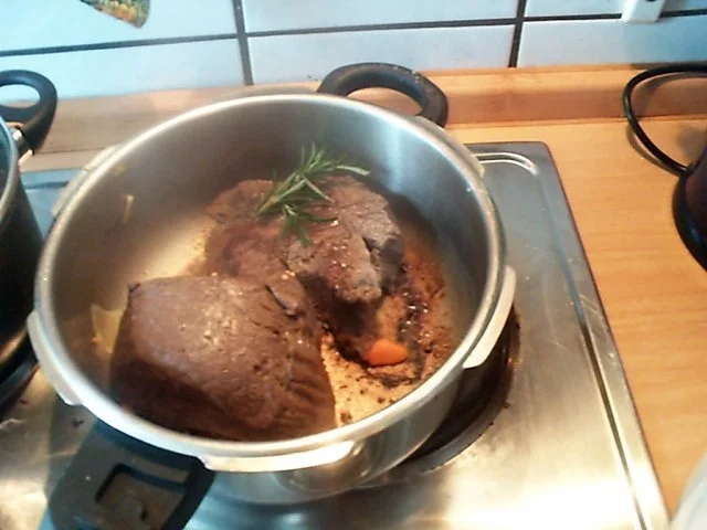 Sonntagsessen : Sauerbraten mit Apfelrotkohl - Rezept - Bild Nr. 7
