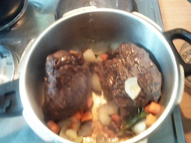 Sonntagsessen : Sauerbraten mit Apfelrotkohl - Rezept - Bild Nr. 9