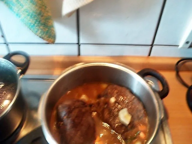 Sonntagsessen : Sauerbraten mit Apfelrotkohl - Rezept - Bild Nr. 10