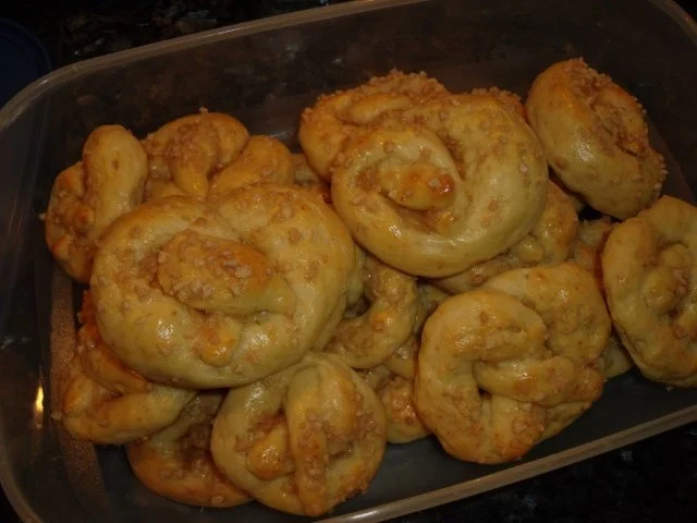 Süße Quarkbrezen - Rezept