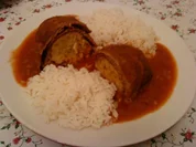Zwergi's Rinder - Roulade mit besonderer Fuellung an Tomatensauce und Reis - Rezept
