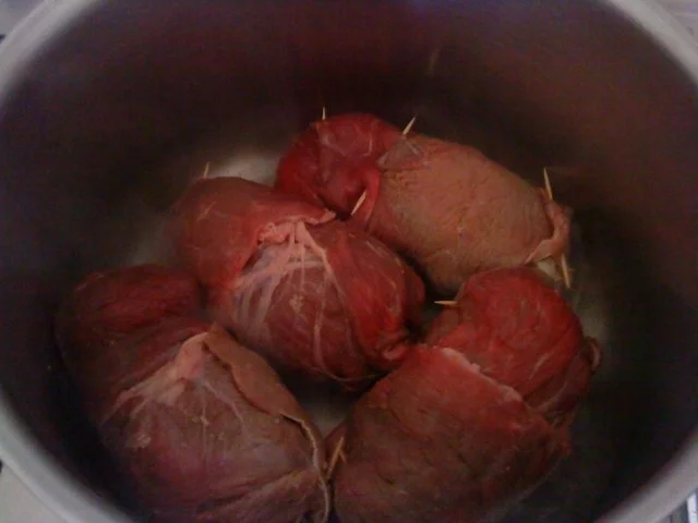 Zwergi's Rinder - Roulade mit besonderer Fuellung an Tomatensauce und Reis - Rezept - Bild Nr. 12