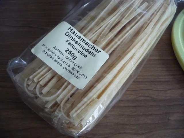 Rezept: Fleischlose : Dinkelnudeln mit Ei und Spinat Bild Nr. 2 Fleischlose : Dinkelnudeln mit Ei und Spinat - Rezept - Bild Nr. 2