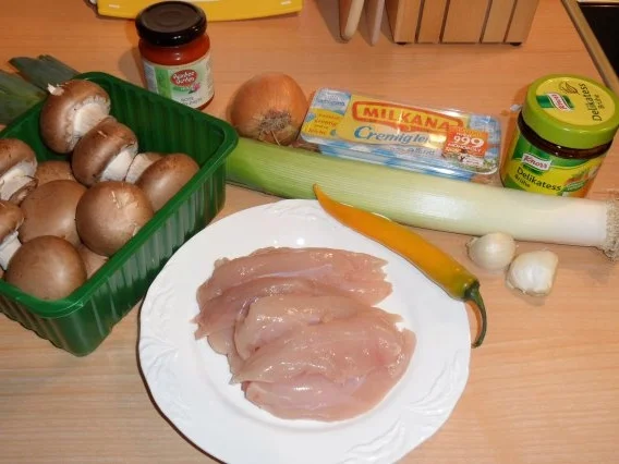 Rezept: Hähnchen-Lauch-Suppe Bild Nr. 2 Hähnchen-Lauch-Suppe - Rezept - Bild Nr. 2