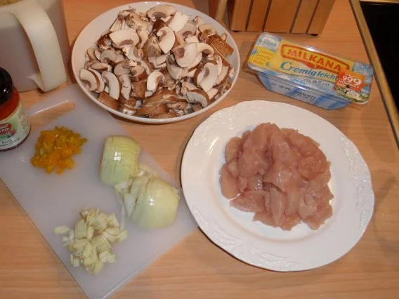 Rezept: Hähnchen-Lauch-Suppe Bild Nr. 3 Hähnchen-Lauch-Suppe - Rezept - Bild Nr. 3