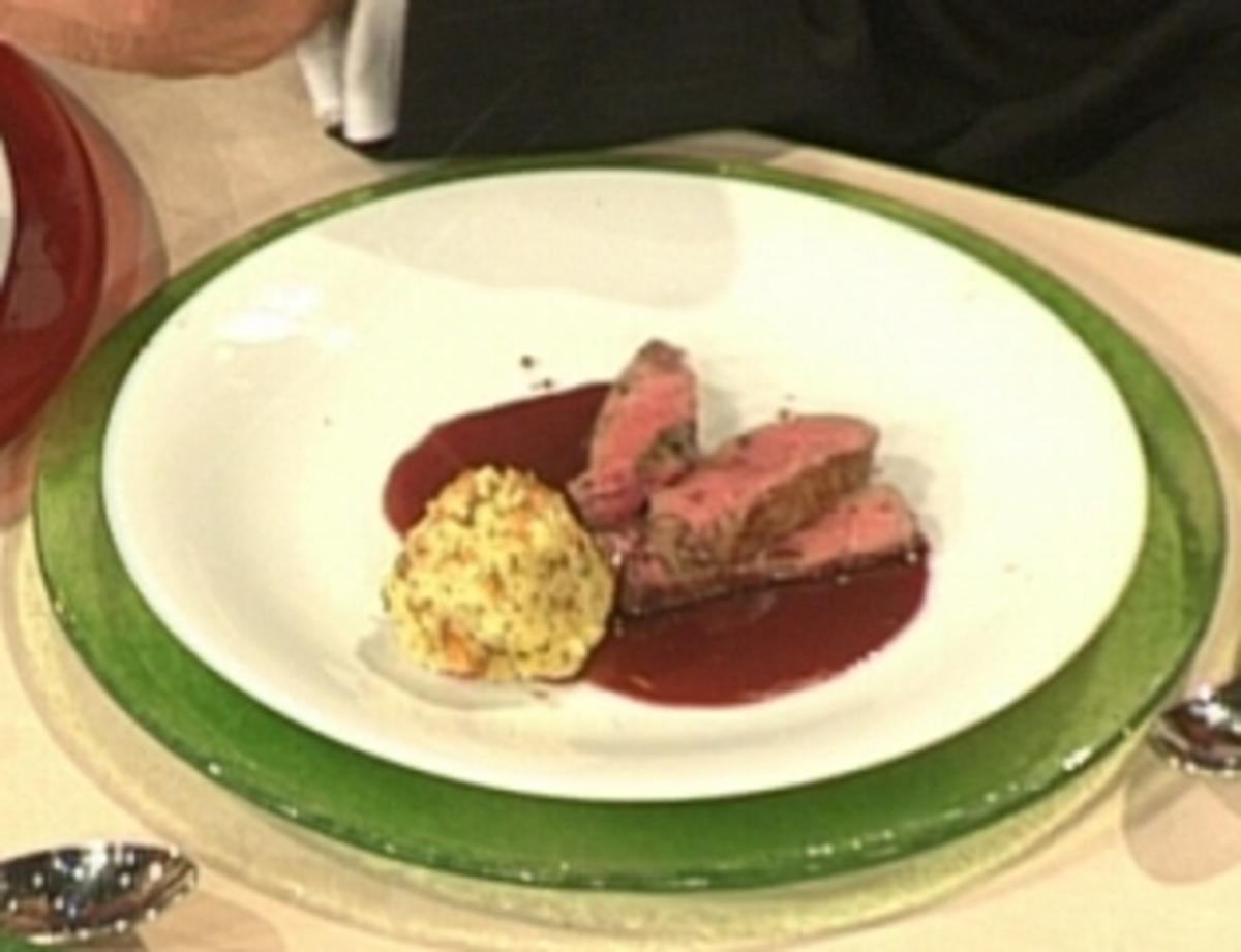 Bilder für Tranchen vom Rinderfilet mit Kartoffel-Pfifferling Flan - Rezept