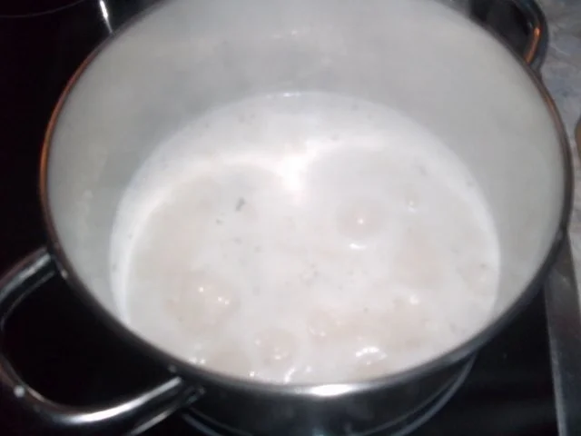 Käsesuppe mit Knobi-Croûtons - Rezept - Bild Nr. 4