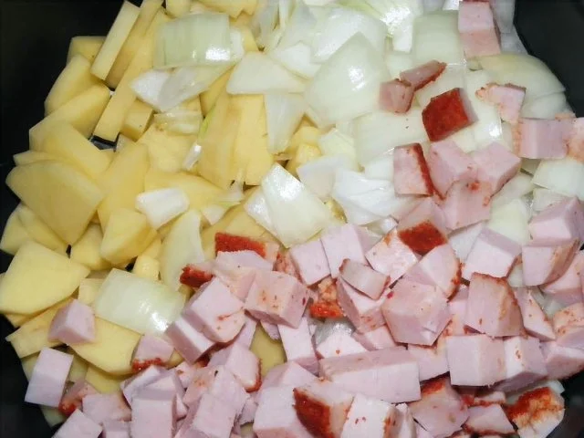 Kartoffel-Zwiebel-Putenschinken-Topf - Rezept - Bild Nr. 2