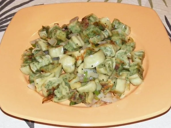 Maultaschen-Zwiebel-Peperoni-Pfanne - Rezept