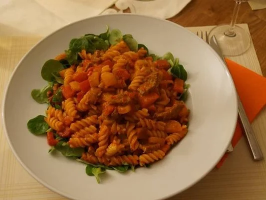 Pasta mit Steak-Sauce - Rezept