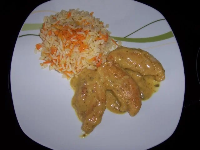 Hähnchenbrustfilets in Senf-Sauce mit Gemüsereis - Rezept