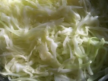 Spitzkohl-Salat mit Bratkartoffeln - Rezept - Bild Nr. 6