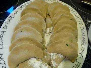 Schlutzkrapfen mit Salbeibutter - Rezept