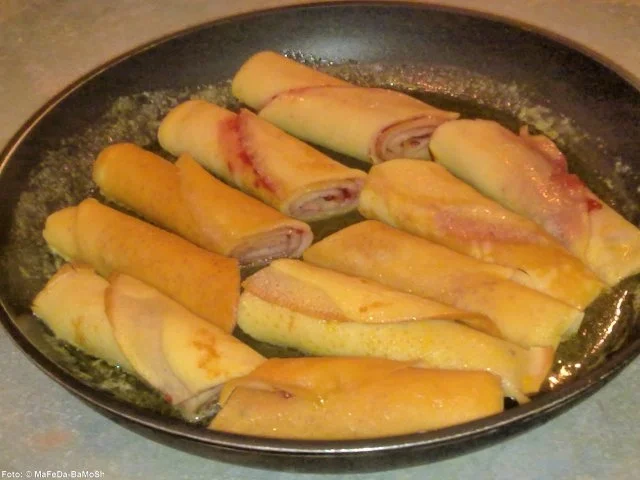 Rezept: Flambierte Honigpfannkuchen Flambierte Honigpfannkuchen - Rezept