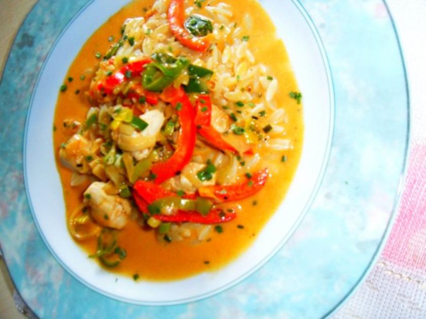 Hühnchen mit Gemüse in fernöstlicher Kokos Sauce spicy/-scharf ...