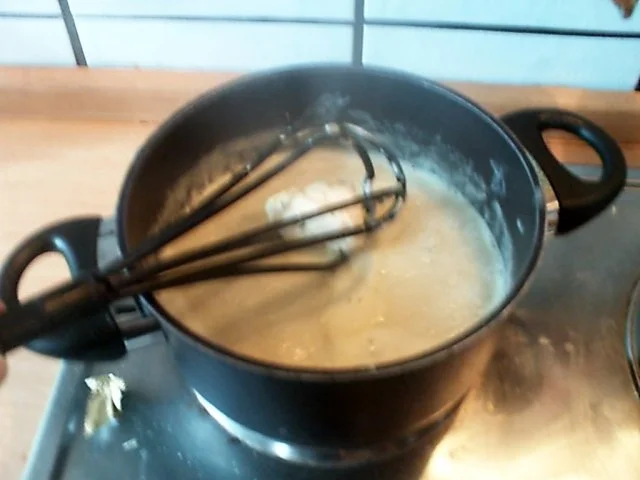 Rezept: Spirelliauflauf mit viel Käse Bild Nr. 4 Spirelliauflauf mit viel Käse - Rezept - Bild Nr. 4