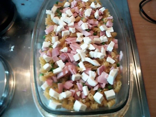 Rezept: Spirelliauflauf mit viel Käse Bild Nr. 5 Spirelliauflauf mit viel Käse - Rezept - Bild Nr. 5