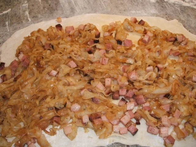 Rezept: Pikantes Backen: Krautstrudel Bild Nr. 7 Pikantes Backen: Krautstrudel - Rezept - Bild Nr. 7