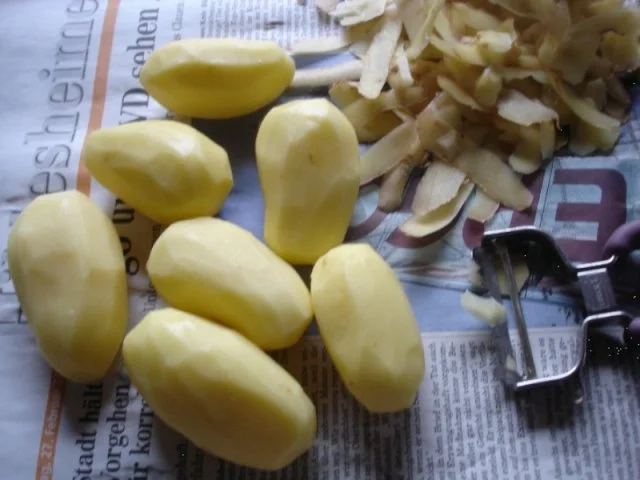 Matjesfilet mit Speckbohnen und Kartoffelpilzen - Rezept - Bild Nr. 12