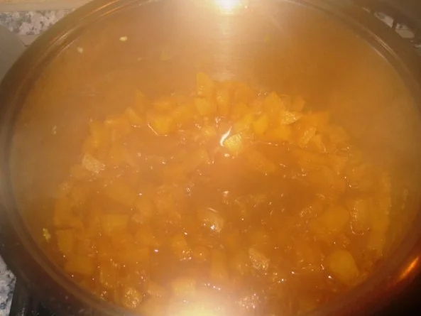 Orientalische Putenbrust mit Ananas-Chutney, Zuckerschoten-Paprika-Gemüse und Reis - Rezept - Bild Nr. 2