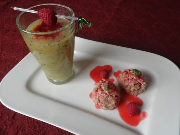Kiwisuppe und Zimtmilchreis mit Himbeersoße ... - Rezept - Bild Nr. 2