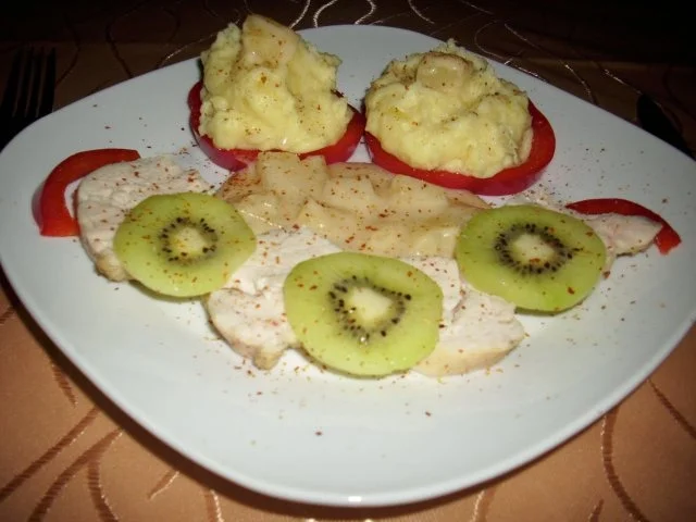 Zarte Hähnchenbrust in einer Frischkäse-Ananas-Sauce - Rezept - Bild Nr. 2