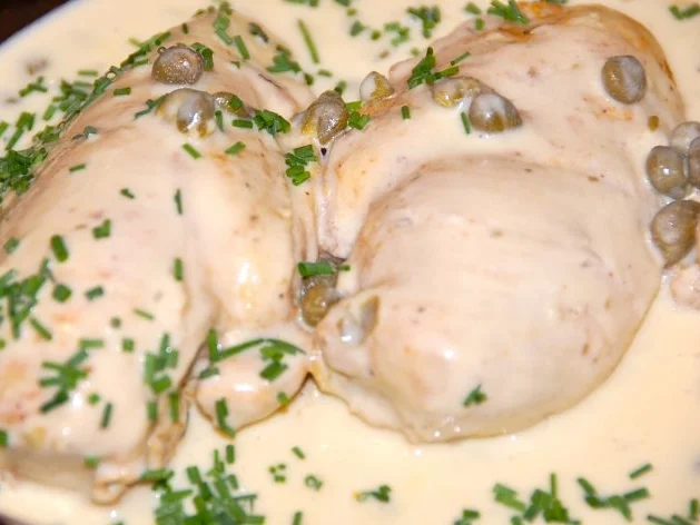 POCHIERTE HÄHNCHENBRUST IN WEISSWEIN - KAPERNSAUCE - Rezept - Bild Nr. 16